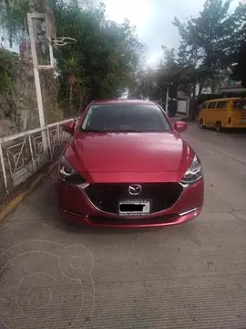 Mazda 2 Sedan i Grand Touring MHEV usado (2023) color Rojo precio $315,000