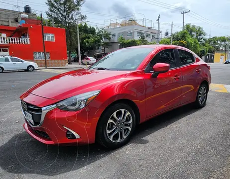 Mazda 2 Sedan i Touring Aut usado (2019) color Rojo precio $260,000