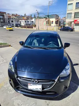 Mazda 2 Sedan 1.5 Core usado (2015) color Negro precio u$s10,000