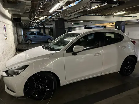 Mazda 2 Sport 1.5L S usado (2021) color Blanco precio $11.000.000