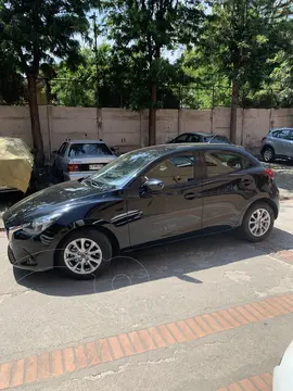 Mazda 2 Sport 1.5L V usado (2019) color Negro precio $11.800.000