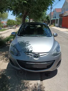 Mazda 2 Sport 1.5L V usado (2012) color Plata precio $4.100.000