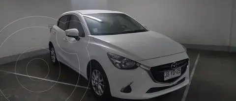 Mazda 2 1.5 V usado (2017) color Blanco precio $11.100.000