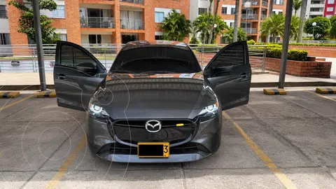 Mazda 2 Touring usado (2025) color Gris precio $79.800.000