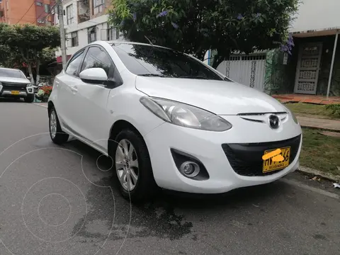 Mazda 2 1.5 Aut 5P usado (2014) color Blanco precio $37.000.000