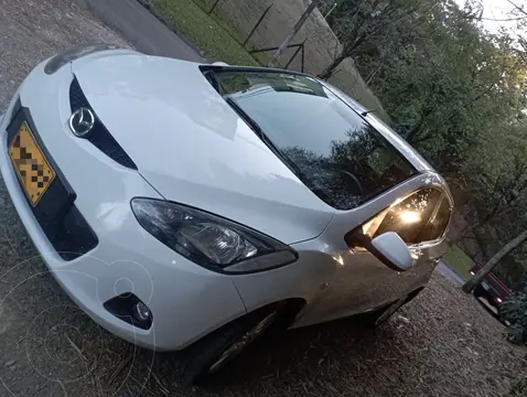 Mazda 2 1.5 5P usado (2010) color Blanco precio $32.499.000