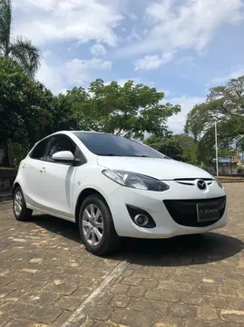 Mazda 2 Prime usado (2015) color Blanco precio $44.800.000
