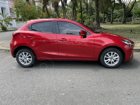 Mazda 2 Touring Aut usado (2019) color Rojo precio $64.800.000