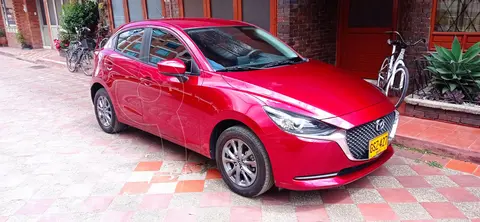 Mazda 2 Touring usado (2021) color Rojo precio $64.000.000