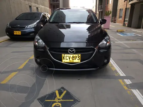 Mazda 2 Touring Aut usado (2016) color Negro precio $54.000.000