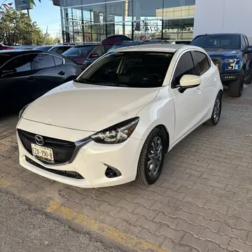 Mazda 2 i Touring Aut usado (2018) color Blanco precio $240,000