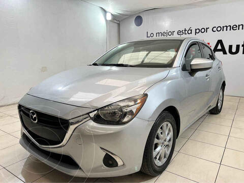 Mazda 2 i Touring usado (2019) color Plata precio $288,000