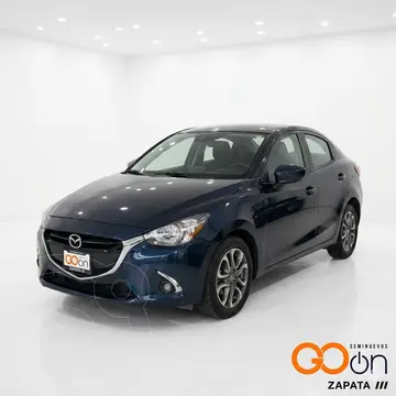 Mazda 2 I GRAND TOURING usado (2019) color MAAZUL MARINO PROFUNDO precio $215,000