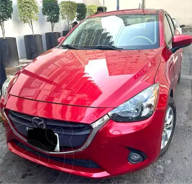 Mazda 2 i Touring usado (2016) color Rojo precio $179,000