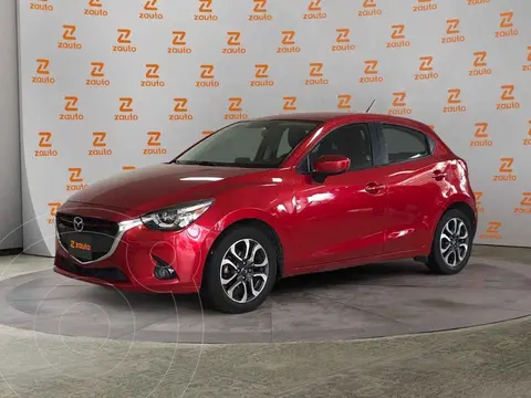 Mazda 2 i Grand Touring Aut usado (2016) color Rojo financiado en mensualidades(enganche $42,980 mensualidades desde $3,438)