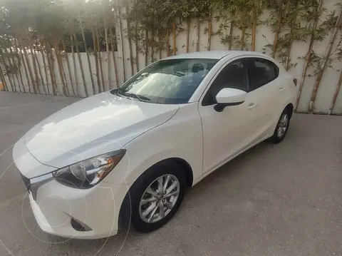 Mazda 2 i Touring Aut usado (2019) color Blanco precio $277,000