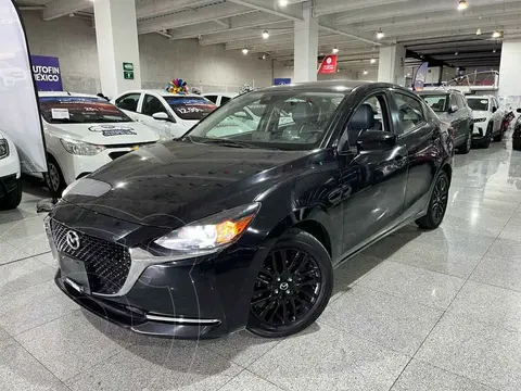 Mazda 2 Carbon Edition MHEV usado (2023) color Negro precio $330,000