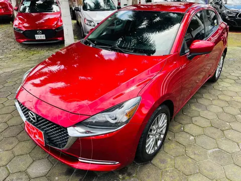 Mazda 2 i Grand Touring MHEV usado (2022) color Rojo precio $257,000