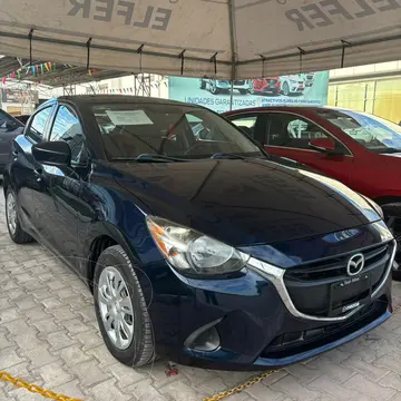 Mazda 2 i Grand Touring Aut usado (2016) color Azul precio $195,000