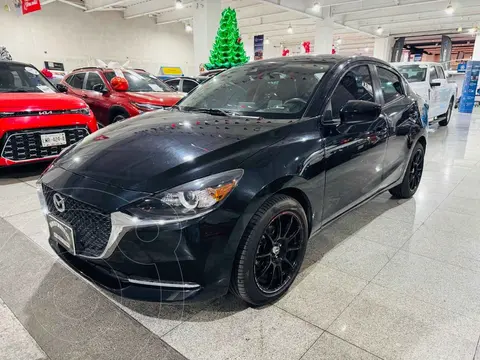Mazda 2 Carbon Edition MHEV usado (2023) color Negro financiado en mensualidades(enganche $89,652 mensualidades desde $6,859)