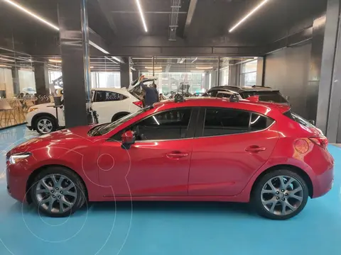 Mazda 3 Hatchback s Grand Touring Aut usado (2017) color Rojo financiado en mensualidades(enganche $42,000 mensualidades desde $7,400)