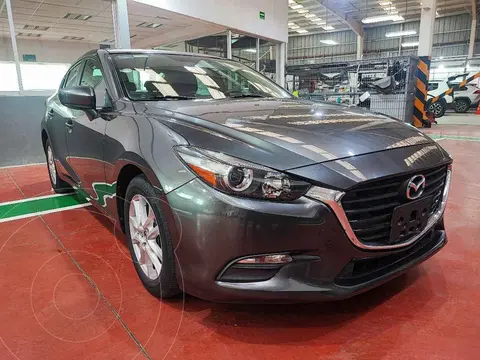 Mazda 3 Hatchback i Touring Aut usado (2018) color Gris financiado en mensualidades(enganche $75,000 mensualidades desde $5,531)