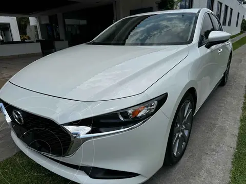 Mazda 3 Hatchback i Sport  Aut usado (2021) color Blanco financiado en mensualidades(enganche $74,000 mensualidades desde $10,184)