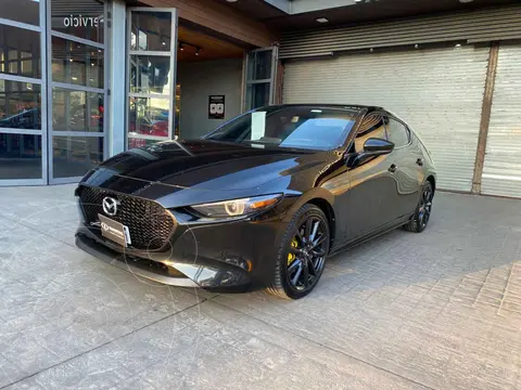 Mazda 3 Hatchback Signature usado (2023) color Negro precio $399,000