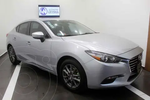 Mazda 3 Hatchback i Touring usado (2018) color Plata precio $307,000