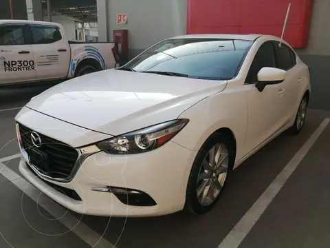 Mazda 3 Hatchback s usado (2018) color Blanco financiado en mensualidades(enganche $60,000 mensualidades desde $6,745)