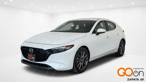 Mazda 3 Hatchback I GRAND TOURING usado (2025) color MACCERAMIC METALLIC precio $399,000