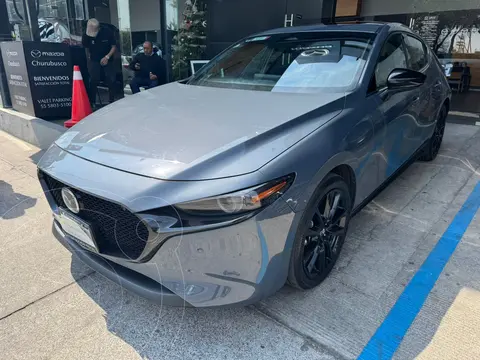 Mazda 3 Hatchback Signature usado (2024) color Azul precio $527,000