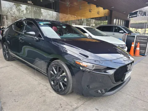 foto Mazda 3 Hatchback Carbón Edition usado (2023) color Negro precio $530,000