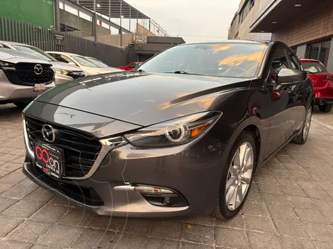 Mazda 3 Hatchback s Grand Touring Aut usado (2018) color Gris precio $240,000