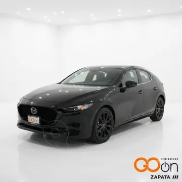 Mazda 3 Hatchback Carbon Edition usado (2023) color MAZWNEGRO CELESTE precio $415,000