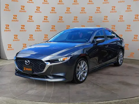 Mazda 3 Hatchback i Sport usado (2023) color Gris financiado en mensualidades(enganche $89,898 mensualidades desde $6,877)