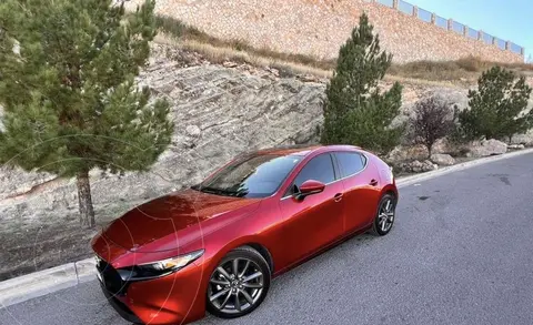 Mazda 3 Hatchback i Sport usado (2025) color Rojo precio $415,000