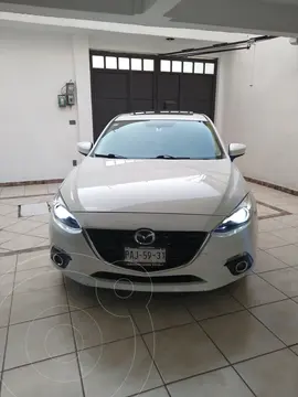 Mazda 3 Hatchback s Grand Touring Aut usado (2016) color Blanco Perla precio $238,000