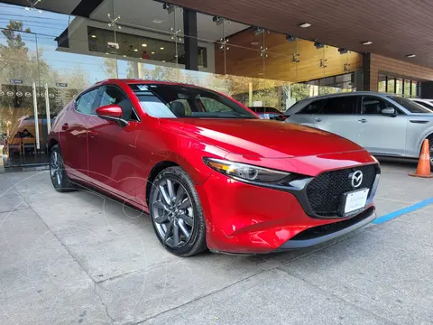 Mazda 3 Hatchback i Grand Touring Aut usado (2024) color Rojo financiado en mensualidades(enganche $113,750 mensualidades desde $10,390)