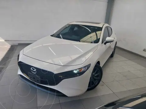 Mazda 3 Hatchback i Sport usado (2023) color Blanco precio $360,000
