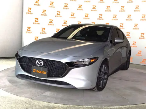 Mazda 3 Hatchback i Grand Touring Aut usado (2021) color Plata financiado en mensualidades(enganche $104,999 mensualidades desde $7,678)