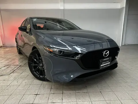 Mazda 3 Hatchback Signature usado (2021) color Gris precio $349,800