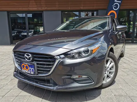 Mazda 3 Hatchback i Touring usado (2018) color Gris financiado en mensualidades(enganche $70,000 mensualidades desde $4,060)