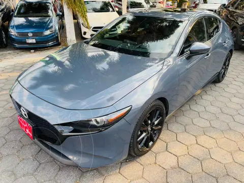 Mazda 3 Hatchback i Grand Touring Aut usado (2020) color Gris financiado en mensualidades(enganche $88,419 mensualidades desde $7,854)