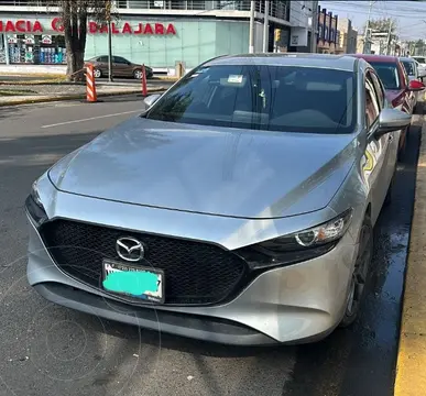 Mazda 3 Hatchback i Sport usado (2021) color Plata Sonic precio $349,999