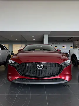 Mazda 3 Hatchback i Sport nuevo color Rojo precio $453,900