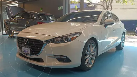 Mazda 3 Hatchback s  Aut usado (2018) color Blanco precio $275,000