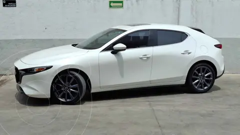 Mazda 3 Hatchback i Sport usado (2023) color Blanco precio $384,000