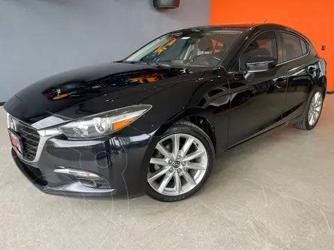 foto Mazda 3 Hatchback Signature usado (2018) color Negro precio $315,000