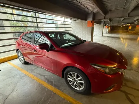 Mazda 3 Hatchback i Touring Aut usado (2017) color Rojo precio $150,000